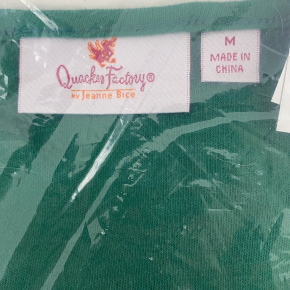 Quaker Factory Christmas Holiday Shirt Santa Appliqué Rhinestones Green Med NEW - Picture 3 of 4